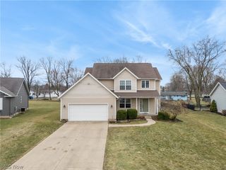 5954 Wentworth Lane SW, Canton, OH 44706