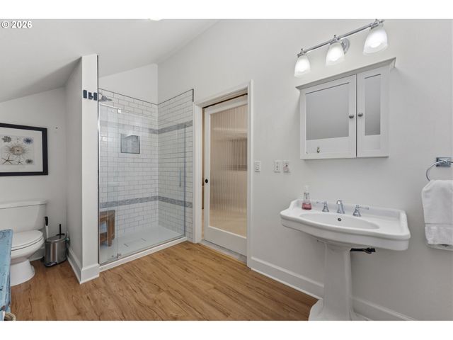 125 W 37TH St, Vancouver, WA 98660