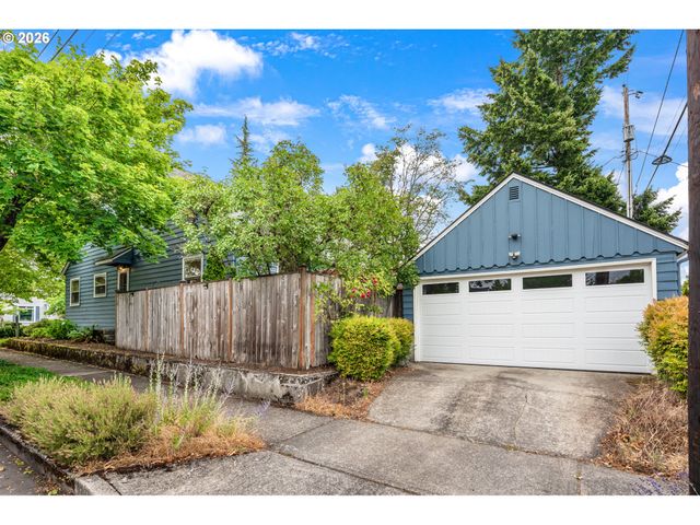 125 W 37TH St, Vancouver, WA 98660