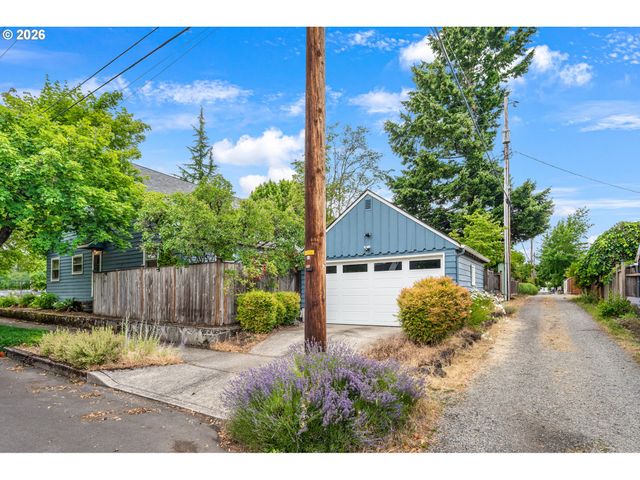 125 W 37TH St, Vancouver, WA 98660