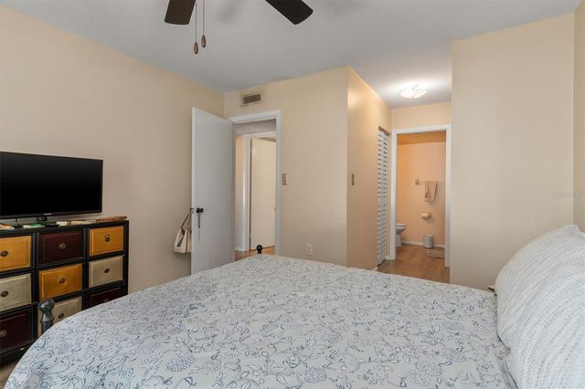 2437 HARBOR BOULEVARD 204, Port Charlotte, FL 33952