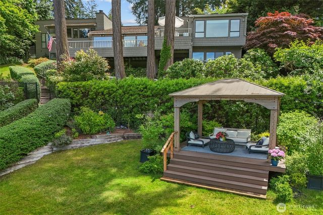 22 Loch Lane SW, Lakewood, WA 98499