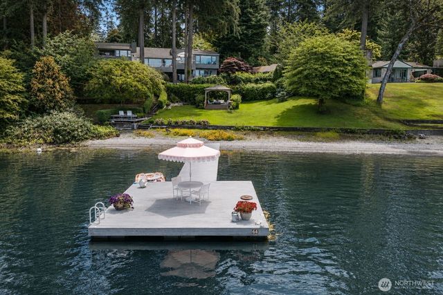 22 Loch Lane SW, Lakewood, WA 98499