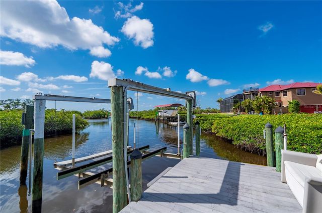 1356 TREMONT TERRACE, Port Charlotte, FL 33953