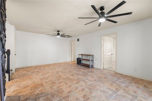 1204 Breckenridge Drive, Van Buren, AR 72956