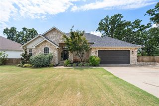 1204 Breckenridge Drive, Van Buren, AR 72956