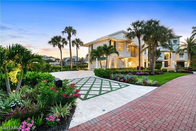 225 Bayfront DR, Bonita Springs, FL 34134
