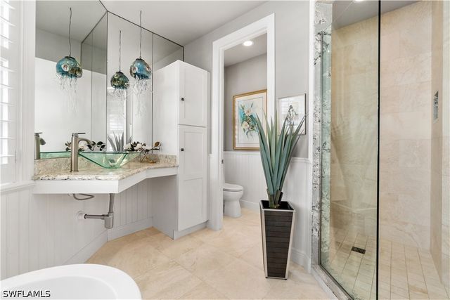 225 Bayfront DR, Bonita Springs, FL 34134