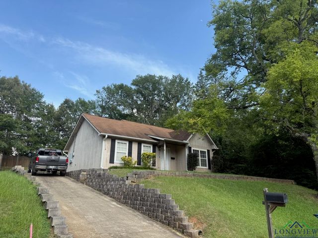 42 Wingwood Terrace, Marshall, TX 75670