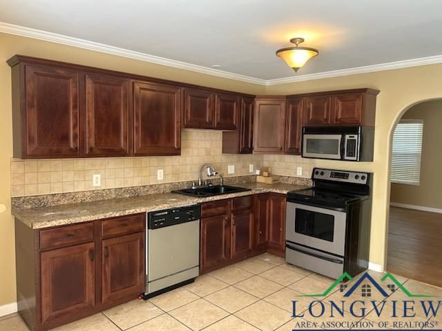42 Wingwood Terrace, Marshall, TX 75670