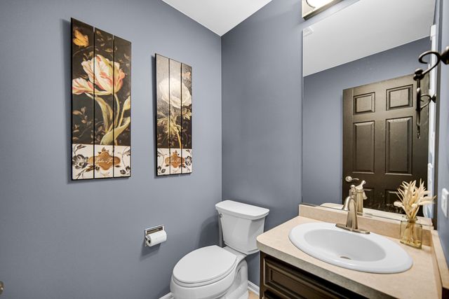 8544 Meadows Edge Trail, Tinley Park, IL 60487