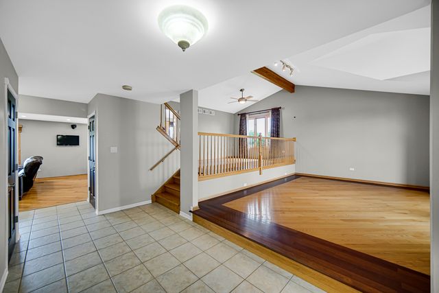 8544 Meadows Edge Trail, Tinley Park, IL 60487