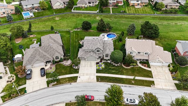 8544 Meadows Edge Trail, Tinley Park, IL 60487