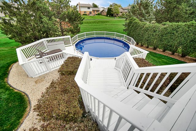 8544 Meadows Edge Trail, Tinley Park, IL 60487