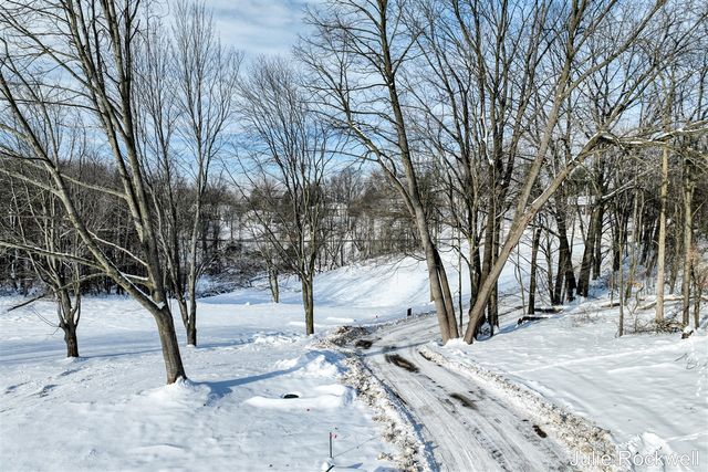 4268 Bradford Street, Grand Rapids, MI 49525