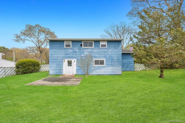 344 Boyle Road, Selden, NY 11784