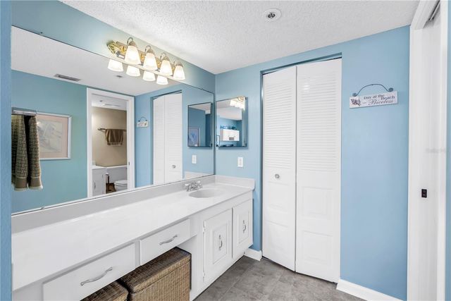 6265 SUN BOULEVARD 605, St Petersburg, FL 33715