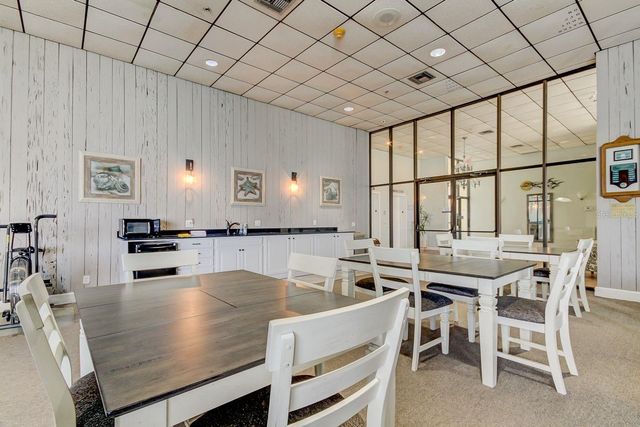 6265 SUN BOULEVARD 605, St Petersburg, FL 33715