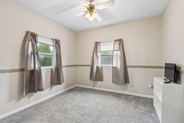901 N 32ND Street, Council Bluffs, IA 51501