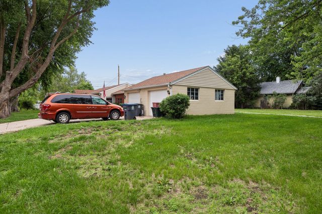 901 N 32ND Street, Council Bluffs, IA 51501
