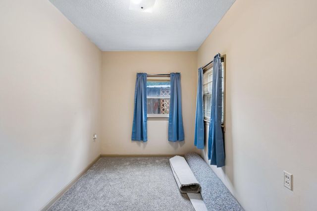 901 N 32ND Street, Council Bluffs, IA 51501