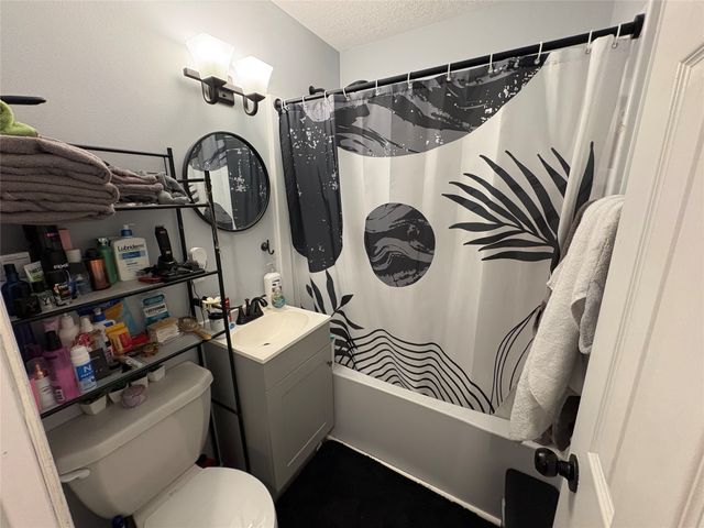 302 Columbus Street N, Pleasantville, IA 50225