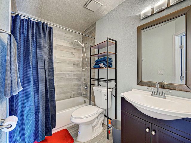 2178 PARK ROAD, Venice, FL 34293