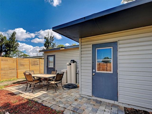 2178 PARK ROAD, Venice, FL 34293