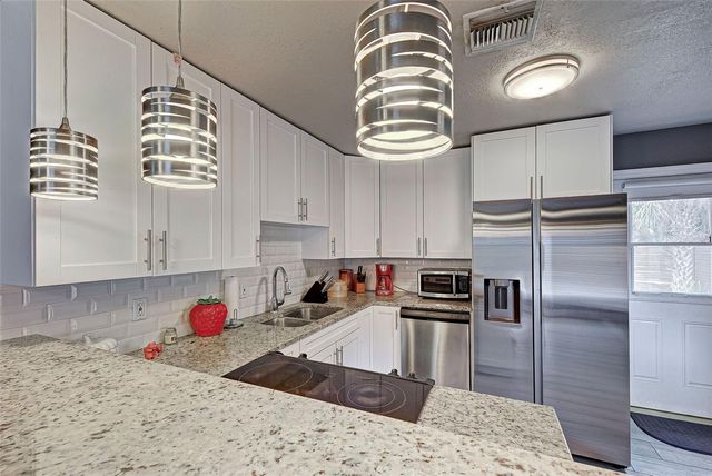 2178 PARK ROAD, Venice, FL 34293