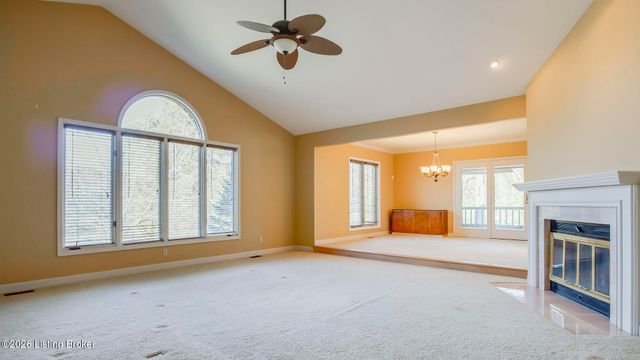 5605 Chenoweth Run Rd, Louisville, KY 40299