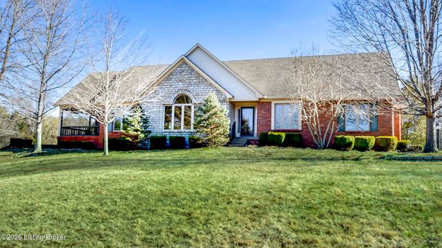 5605 Chenoweth Run Rd, Louisville, KY 40299