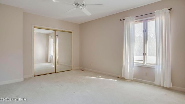 5605 Chenoweth Run Rd, Louisville, KY 40299