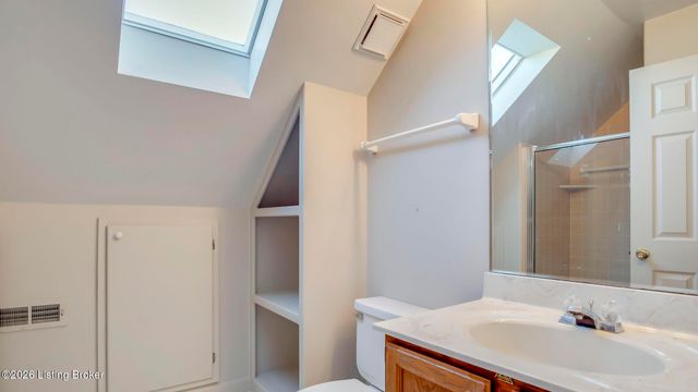 5605 Chenoweth Run Rd, Louisville, KY 40299