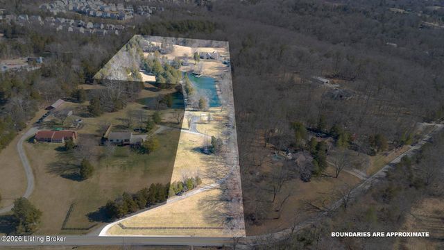 5605 Chenoweth Run Rd, Louisville, KY 40299