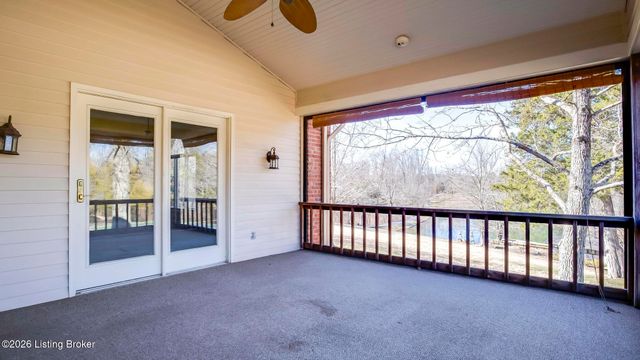 5605 Chenoweth Run Rd, Louisville, KY 40299