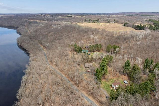 1636 River Road, St Croix Falls, WI 54024