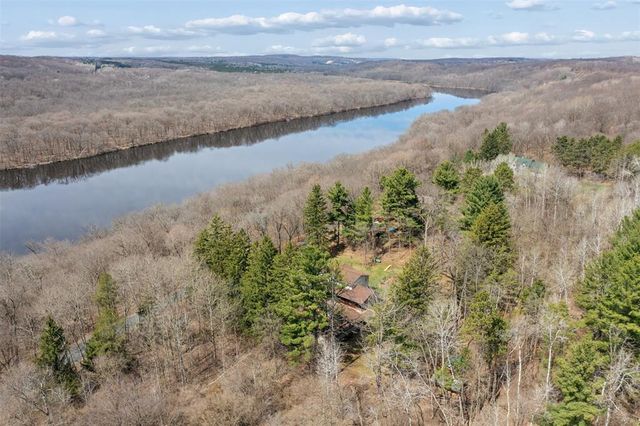 1636 River Road, St Croix Falls, WI 54024