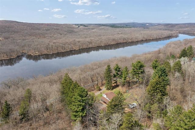 1636 River Road, St Croix Falls, WI 54024