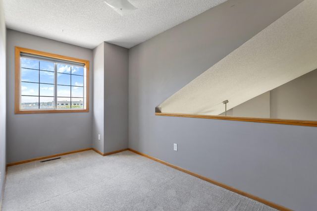 13440 60th Place N 121, Plymouth, MN 55446