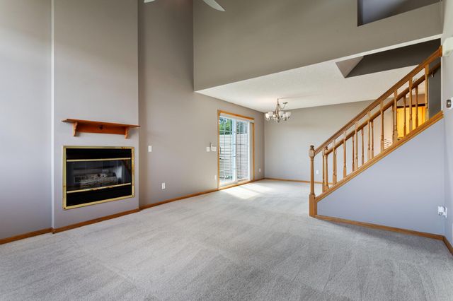 13440 60th Place N 121, Plymouth, MN 55446
