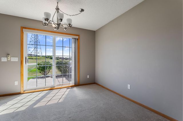 13440 60th Place N 121, Plymouth, MN 55446
