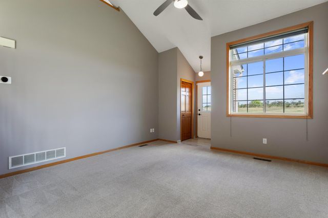 13440 60th Place N 121, Plymouth, MN 55446
