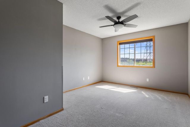 13440 60th Place N 121, Plymouth, MN 55446