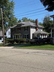 636 N Washington Street, Owosso, MI 48867