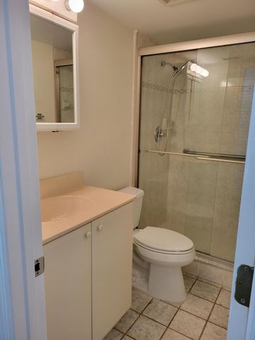 1611 Minutemen Causeway 111, Cocoa Beach, FL 32931