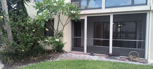 1611 Minutemen Causeway 111, Cocoa Beach, FL 32931