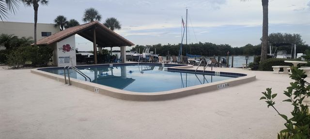 1611 Minutemen Causeway 111, Cocoa Beach, FL 32931