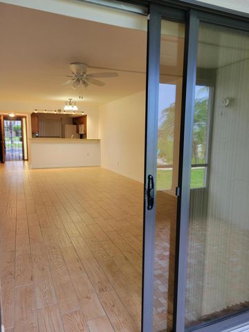 1611 Minutemen Causeway 111, Cocoa Beach, FL 32931