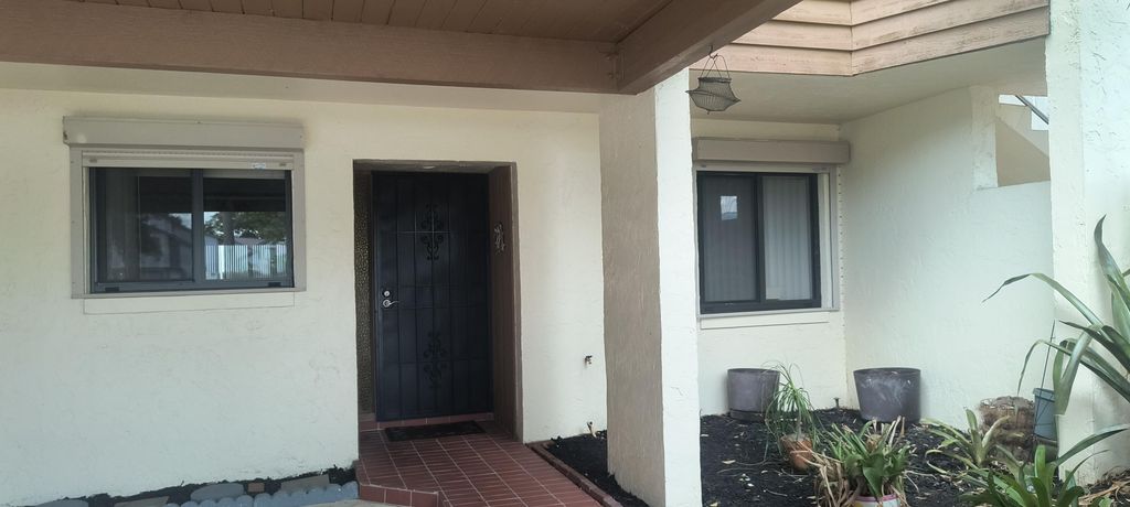 1611 Minutemen Causeway 111, Cocoa Beach, FL 32931