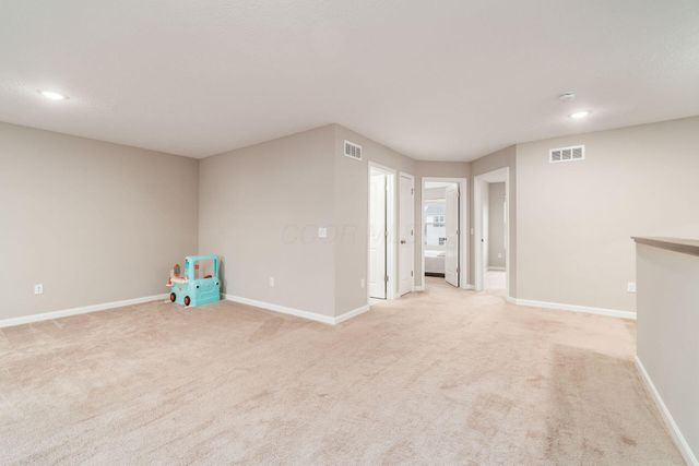 716 Holbrook Drive, Sunbury, OH 43074